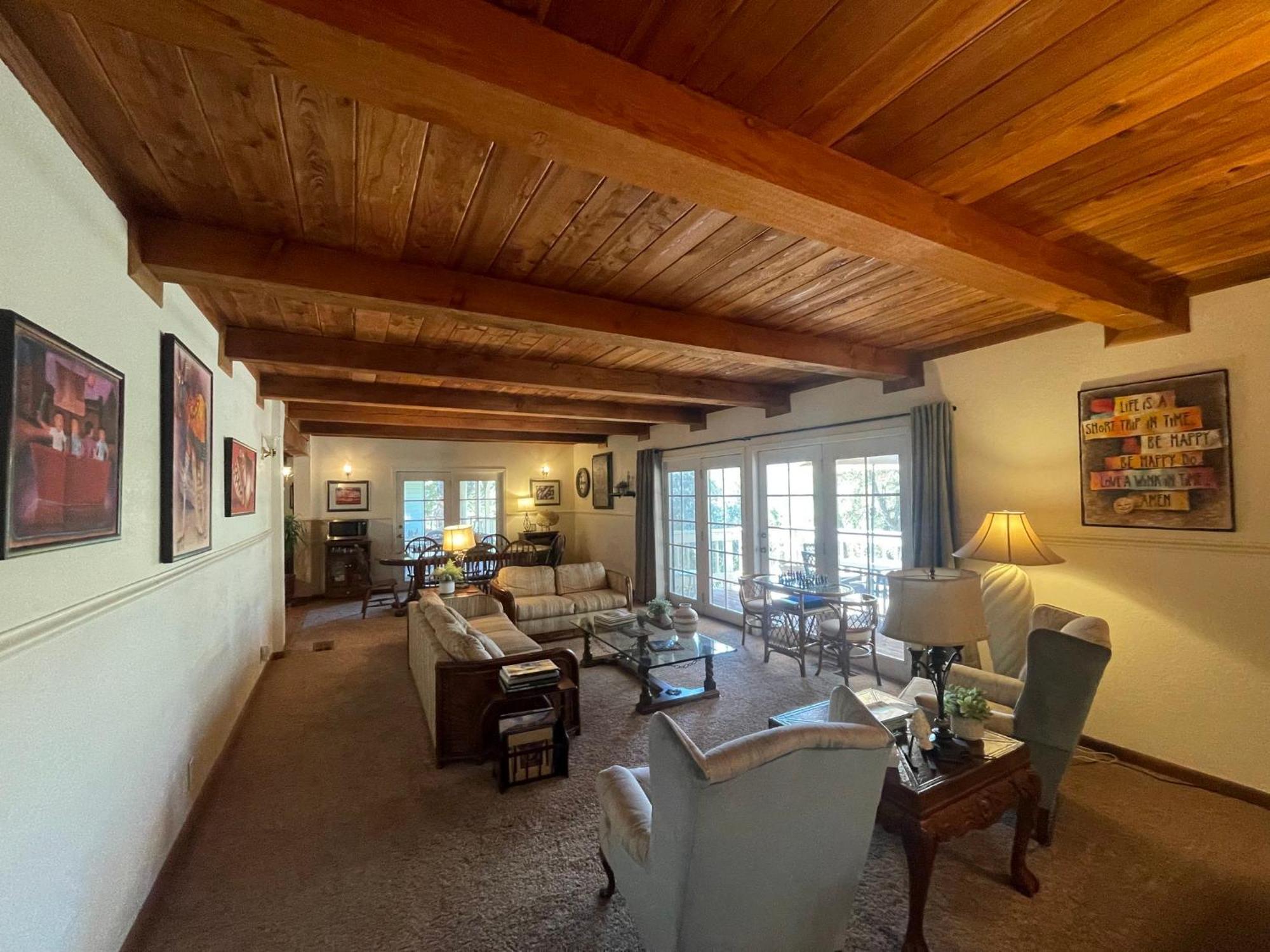 غروفلاند Berkshire Inn المظهر الخارجي الصورة